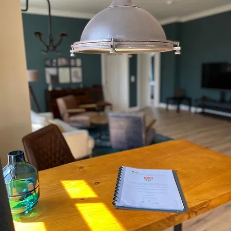 Luxus Lindenhof -ferienwohnungen In Friesland An Der Nordsee Am Naturschutzgebiet Urwald Apartment