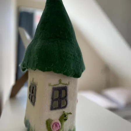 Luxus Lindenhof -ferienwohnungen In Friesland An Der Nordsee Am Naturschutzgebiet Urwald