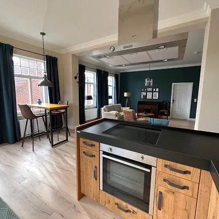Apartment Luxus Lindenhof -ferienwohnungen In Friesland An Der Nordsee Am Naturschutzgebiet Urwald