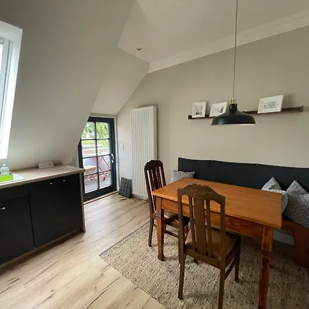 Luxus Lindenhof -ferienwohnungen In Friesland An Der Nordsee Am Naturschutzgebiet Urwald Apartment