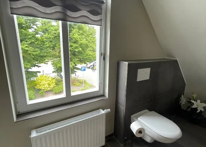 Luxus Lindenhof -ferienwohnungen In Friesland An Der Nordsee Am Naturschutzgebiet Urwald * Neuenburg (Friesland)